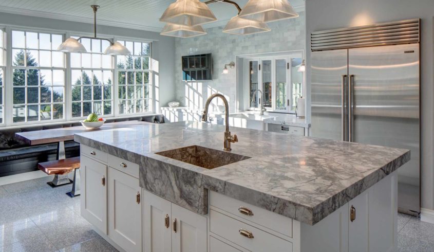 https://lgbuildersinc.com/wp-content/uploads/2018/10/kitchen-remodeling-service-1.jpg